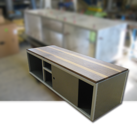 Design Möbel im Luftfahrt Look&Feel